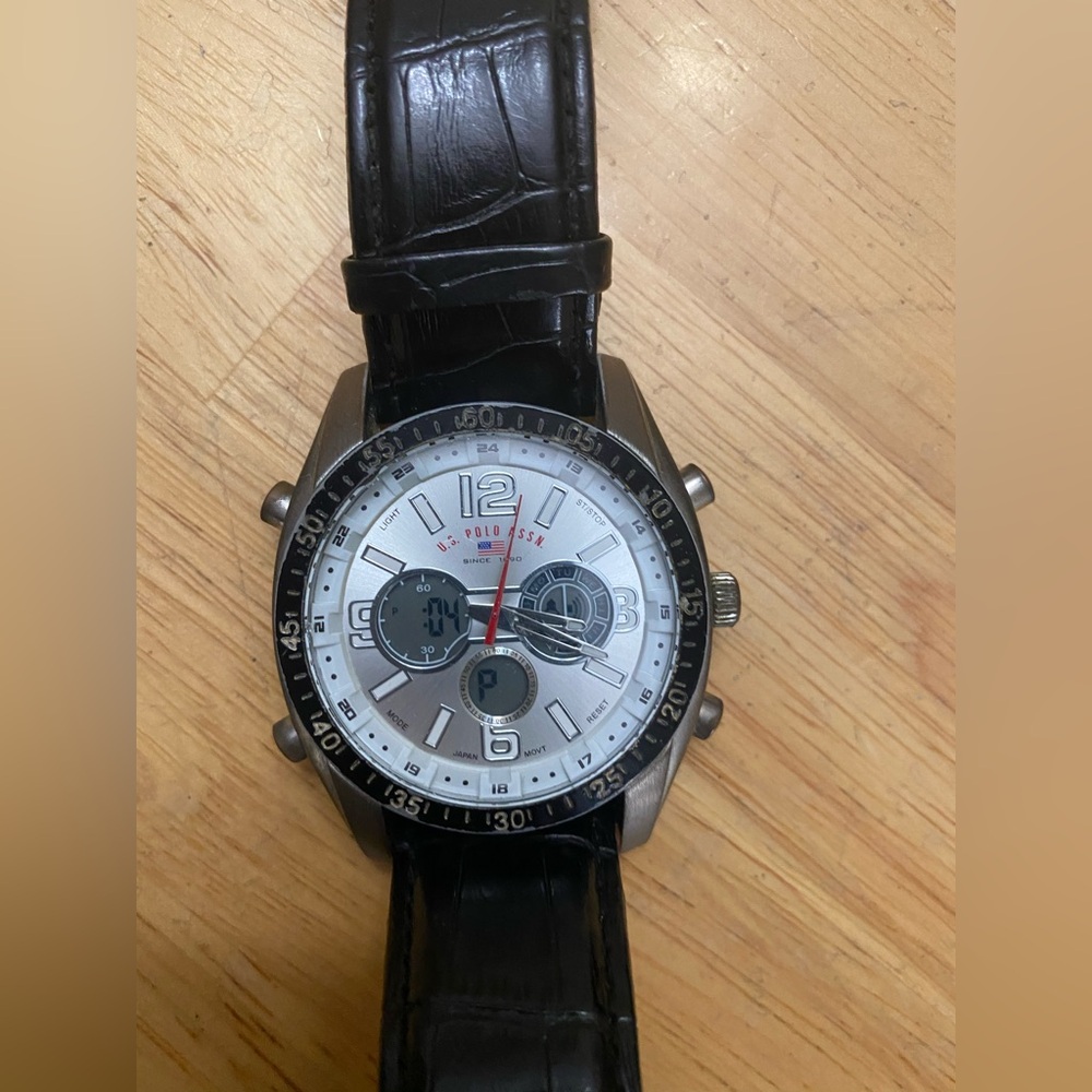 Tommy Hilfiger And Others - Wrist Watches For Women And Men